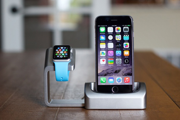 Apple iPhone ve Watch için modüler şarj standı: Duet