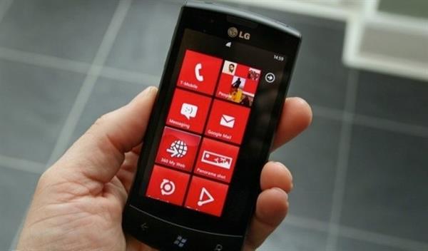 LG, Windows Phone işletim sistemli yeni bir model hazırlıyor
