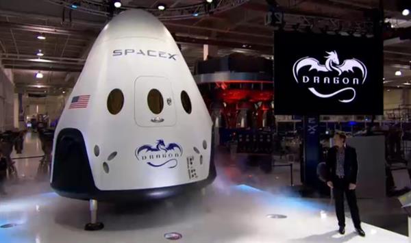 SpaceX'in Dragon kapsülü ilk kez insanlı uçuş testi gerçekleştirecek