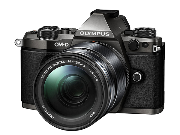 Olympus'tan OM-D E-M5 II'ye 'Titanyum' dokunuş