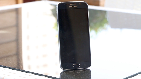 Samsung Galaxy S6 video inceleme 'Yeni nesil amiral gemi telefon testte'