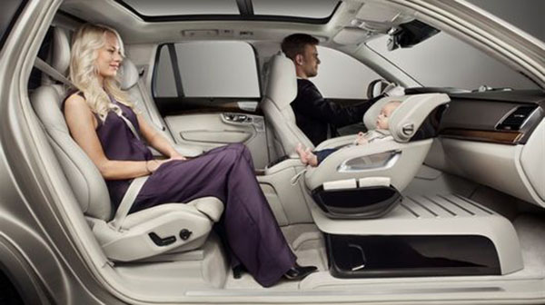 Volvo'dan ilginç araç içi çocuk koltuğu konsepti!