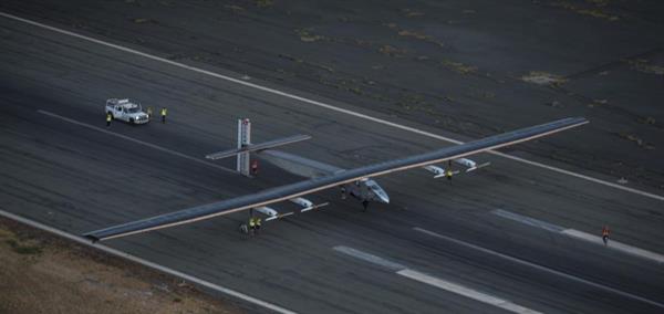 Solar Impulse 2 zorlu pasifik uçuşunu başarıyla tamamladı