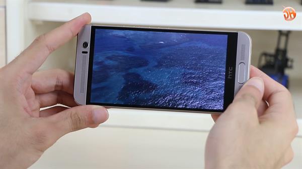 HTC One M9+ inceleme videosu 'M9'un ağabeyi test masasında'