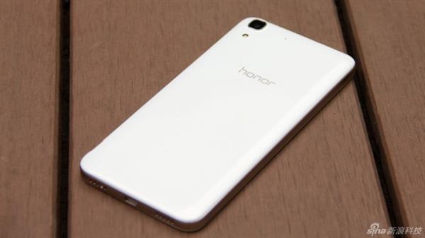 Honor ailesinin 100 dolarlık yeni üyesi: Honor 4A