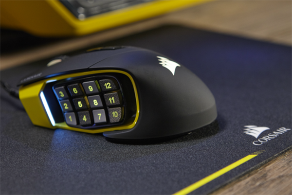 Dünyanın en gelişmiş MOBA/MMO oyuncu faresi: Corsair SCIMITAR RGB