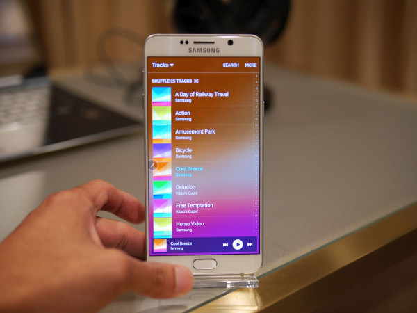 Üç nesildir boyutları değişmeyen telefon : Galaxy Note 5