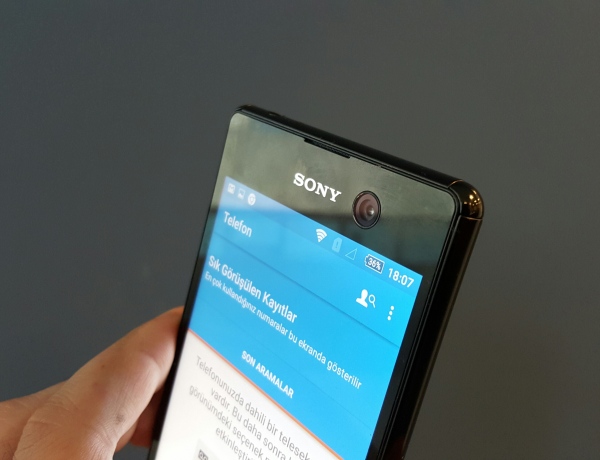 Sony Xperia M5 inceleme videosu 'Dünyadaki ilk kapsamlı inceleme karşınızda'