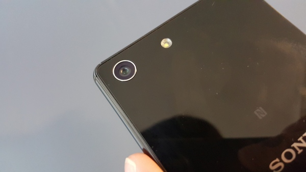 Sony Xperia M5 inceleme videosu 'Dünyadaki ilk kapsamlı inceleme karşınızda'