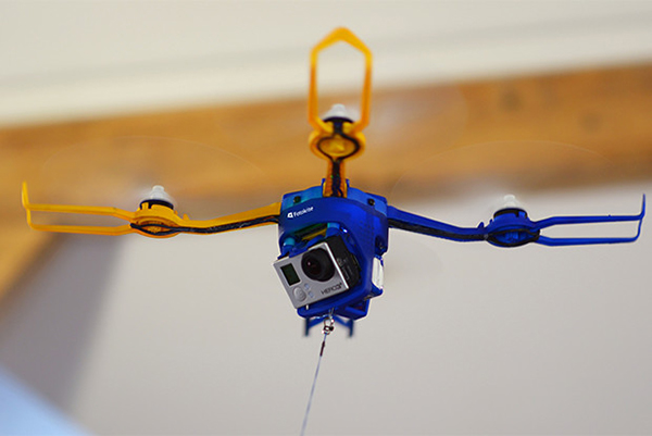 Kontrolcü yok, uygulama yok, GPS yok: Karşınızda en kullanışlı drone modeli 'Fotokite Phi'