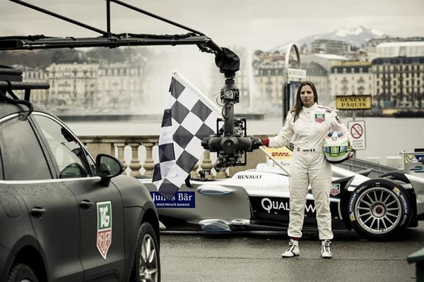 Elektrikli otomobillerin yarıştığı Formula E'nin ilk sezonu tamamlandı [video]