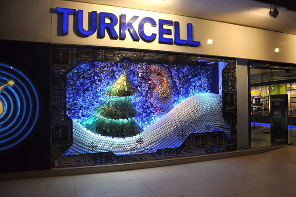 Turkcell, Avrasya faaliyetlerindeki ortağı TeliaSonera'nın hisselerini satın almak üzere