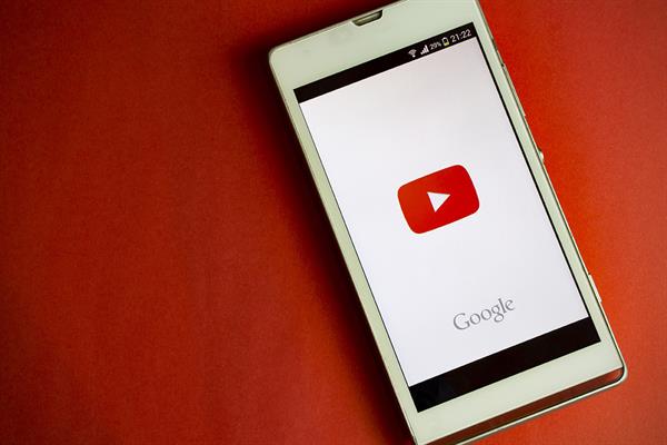 Google, Youtube videolarına alışveriş reklamı eklemeye hazırlanıyor