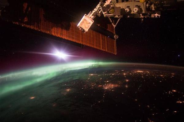 Kutup ışıkları Uluslararası Uzay İstasyonu'ndan görüntülendi