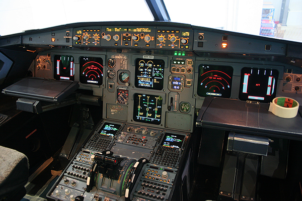 Airbus A320'nin iniş ve kalkış prosedürlerini 360 derece izleyin (Video)