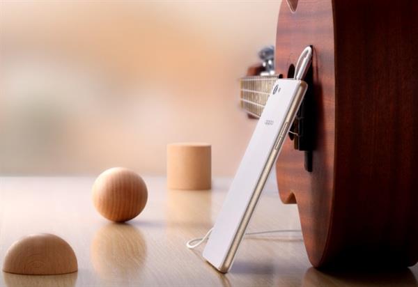 Oppo'dan yeni giriş seviyesi modeli: Neo 7
