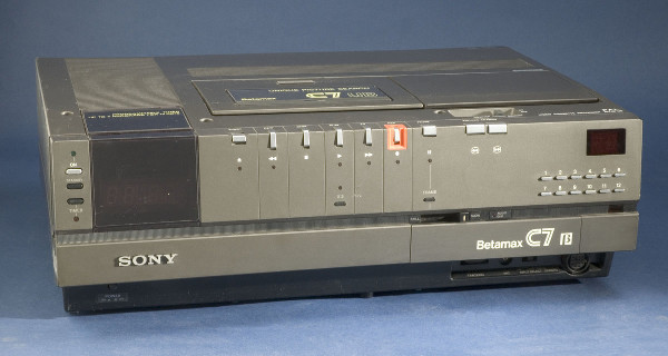 Betamax standardına veda