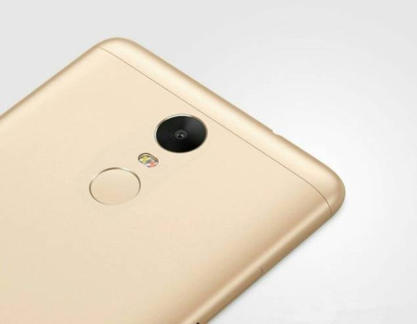 Xiaomi Redmi Note 2 ile birlikte yeni bir akıllı saat gelebilir