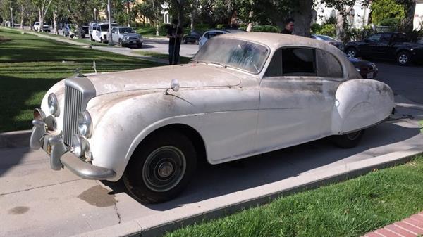 James Bond'un yaratıcısından satılık Bentley