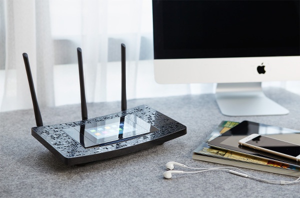 TP-LINK'den dokunmatik ekranlı router Touch P5