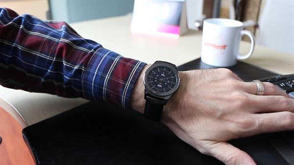 Samsung Gear S2 Classic  inceleme videosu 'Akıllı saat devri asıl şimdi başlıyor'