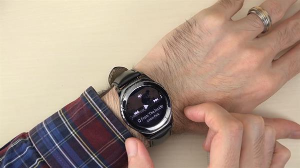 Samsung Gear S2 Classic  inceleme videosu 'Akıllı saat devri asıl şimdi başlıyor'