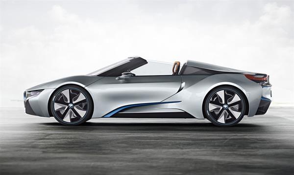 BMW i8 Spyder ile CES 2016'da sürpriz yapabilir