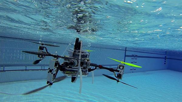 Hem uçan hem yüzen drone: The Naviator
