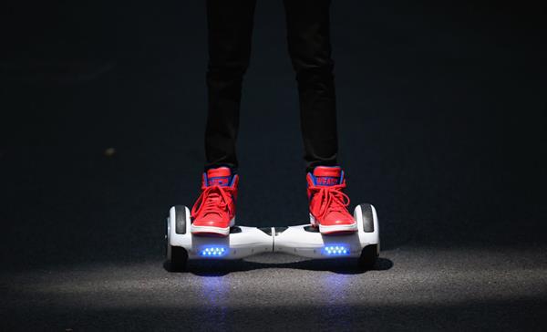 Uçaklarda Hoverboard taşınmasını güvenlik gerekçesiyle yasaklandı