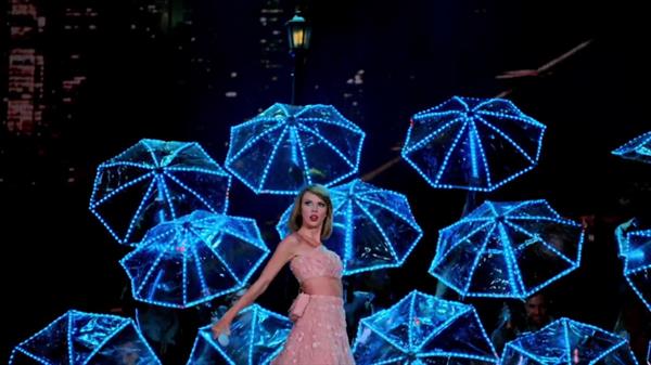 Taylor Swift'in dünya turnesi belgeseli Apple Music'te yayınlanacak