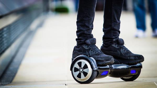 Havalimanlarından sonra üniversiteler de Hoverboard'ları yasaklıyor