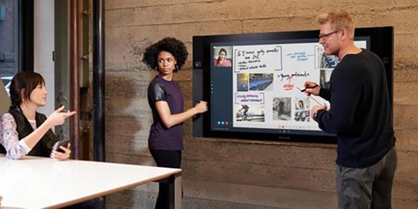 Microsoft Surface Hub'ların fiyatı arttı