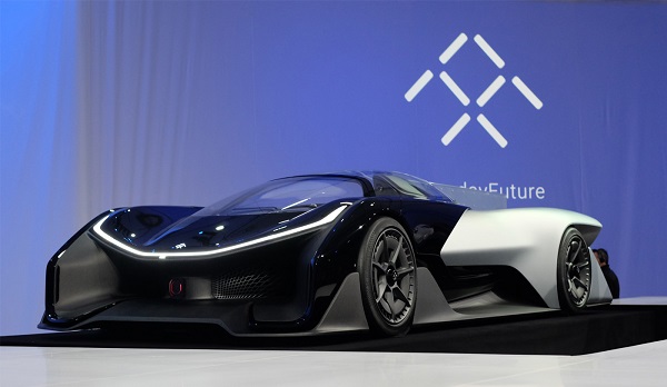 Faraday Future'dan geleceğin süper otomobil konsepti: FFZERO1