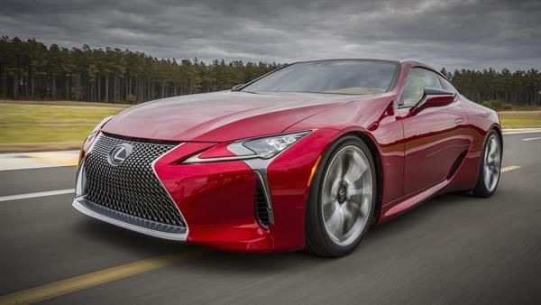 Lexus LC 500, adından bahsettirmeye devam ediyor