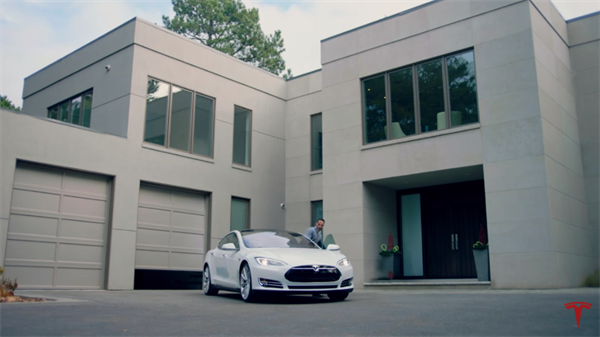 Tesla Motors otonom özellikleri ön plana çıkaran reklam filmini yayınladı
