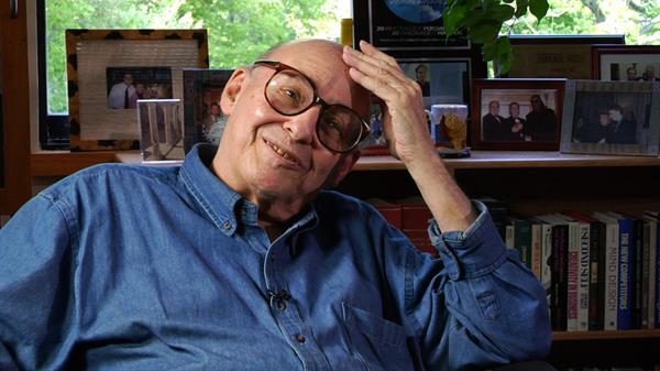 Yapay Zeka'nın öncülerinden Marvin Minsky hayatını kaybetti