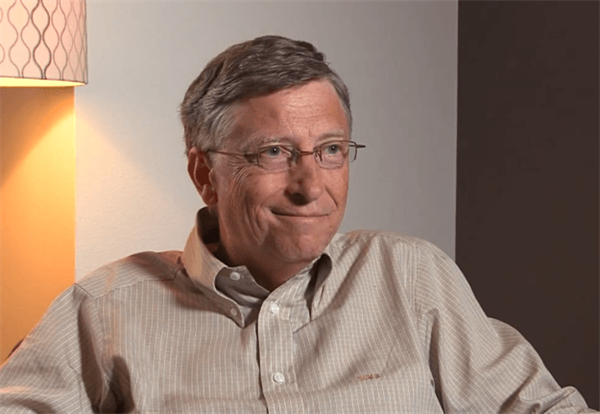 Bill Gates: Çalışanlarımın araba plakalarını bile ezberlemiştim