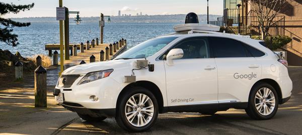 Google'ın otonom sürüş sistemi yağmurlu yol testlerine hazır
