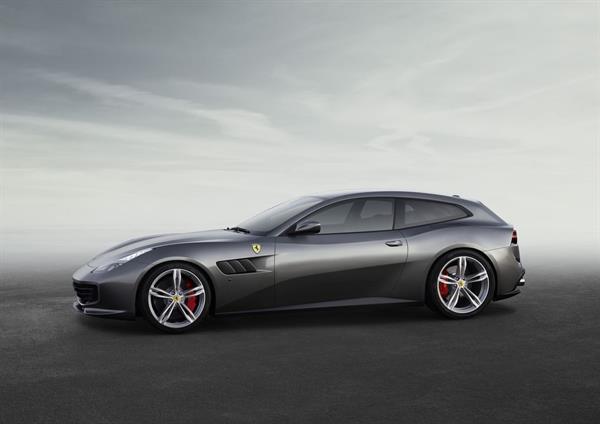 Ferrari FF yerini GTC4Lusso’ya bırakıyor