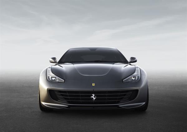 Ferrari FF yerini GTC4Lusso’ya bırakıyor