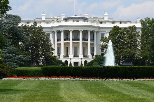 Obama, Beyaz Saray'ın zayıf kablosuz internetinden şikayetçi
