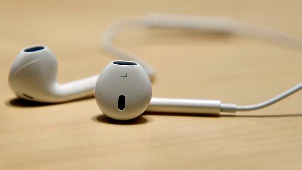 iphone 7 nin lightning kulakligi