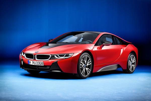 BMW'den i8 için ilk özel seri 'Protonic Red Edition'
