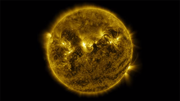 Güneş gözlem uydusundan 6 dakikalık Time Lapse videosu