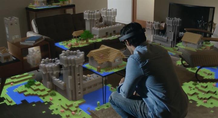Microsoft'un sanal gerçeklik teknolojisi Hololens'in geliştirici kiti 3.000$