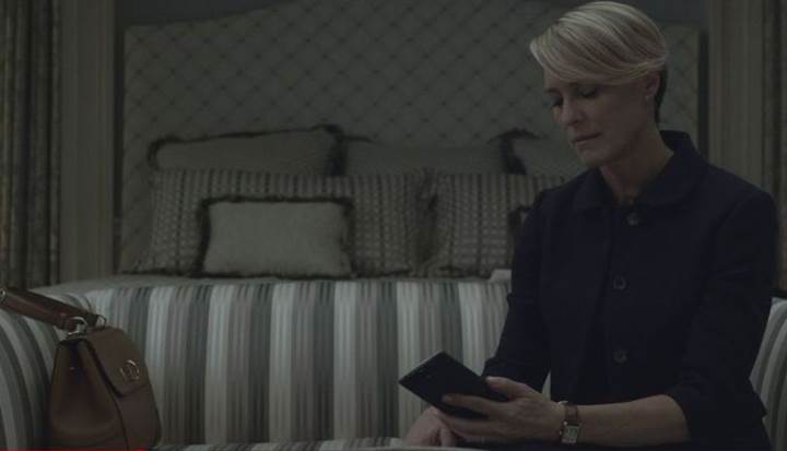 OnePlus, House of Cards'da ürünlerini sergilemek için kesenin ağzını açtı