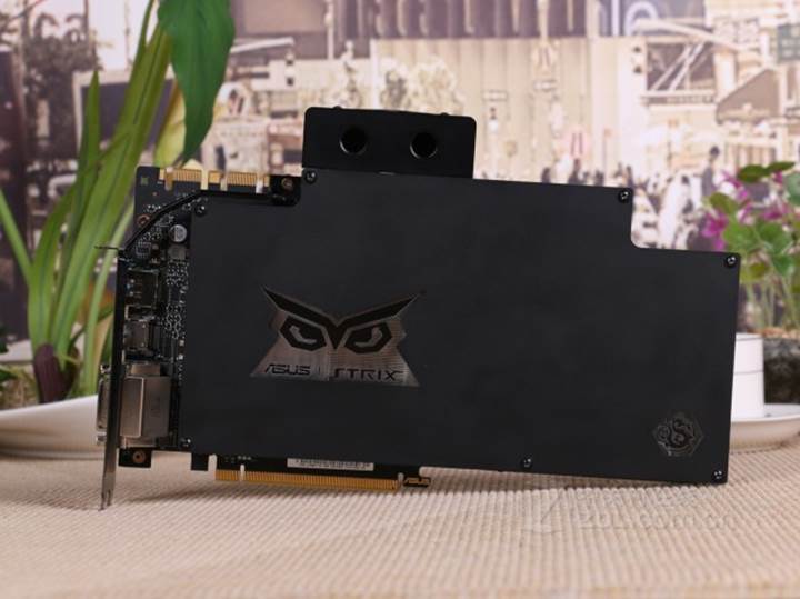 Asus, sıvı soğutmalı GeForce GTX 980 Ti STRIX Gaming Ice ekran kartını duyurdu