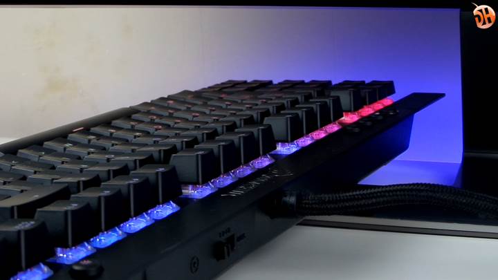 Corsair'dan üst segment oyuncu ekipmanları inceleme videosu