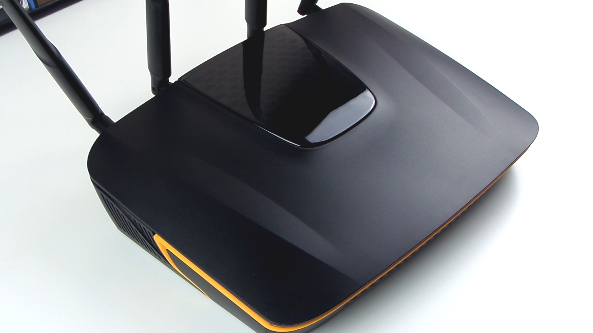 ZyXEL Armor Z1 AC2350 'Hızlı ve Donanımlı' router incelemesi