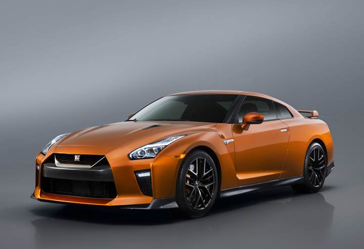 Nissan GT-R 'Godzilla' artık daha hızlı ve daha agresif